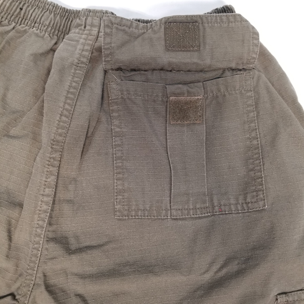 Umbro Mens Size M Cargo Shorts Army Green Draw String Elastic Waist Zipper Fly - Picture 4 of 13